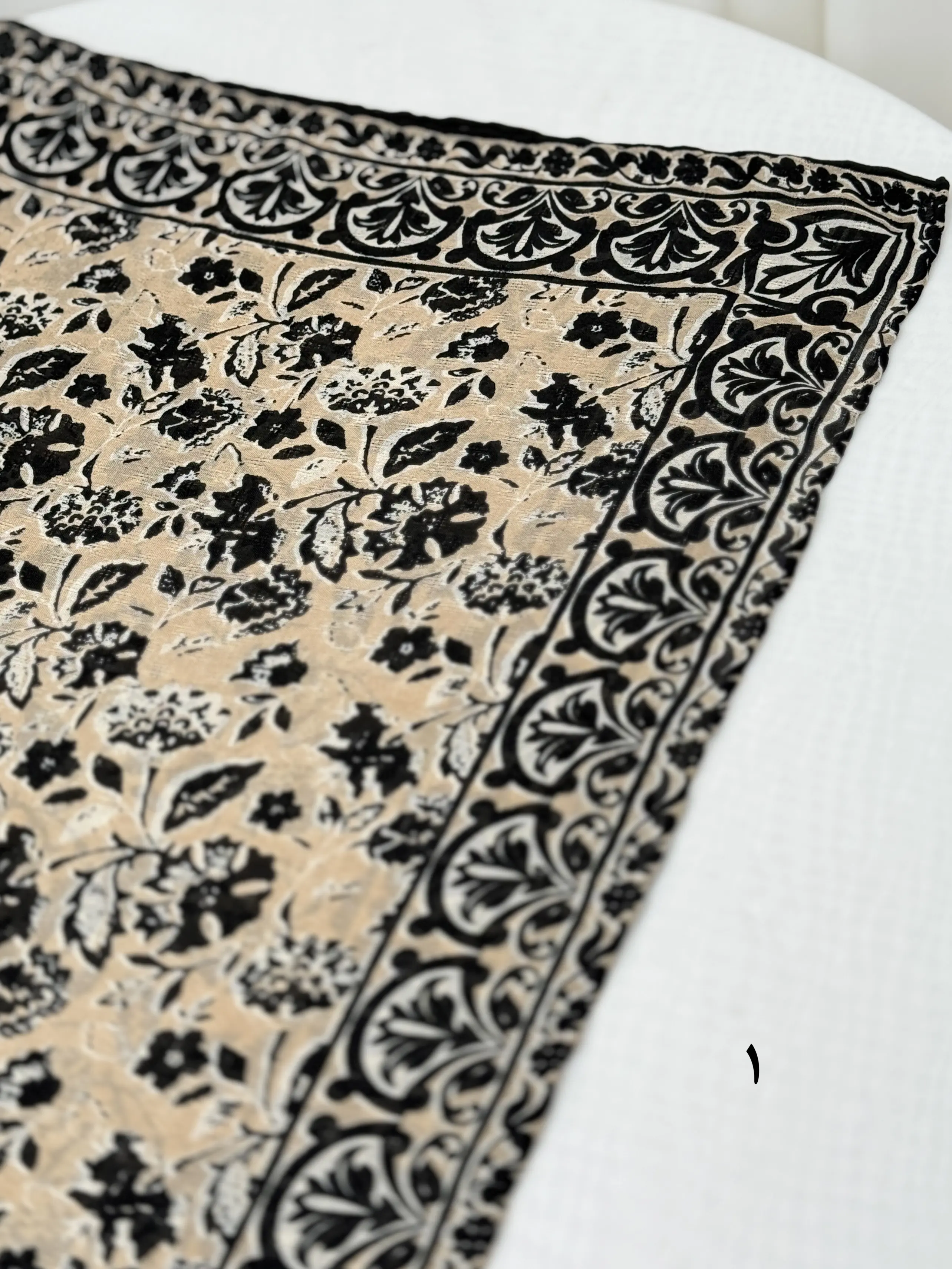 روسری زنانه گارزا